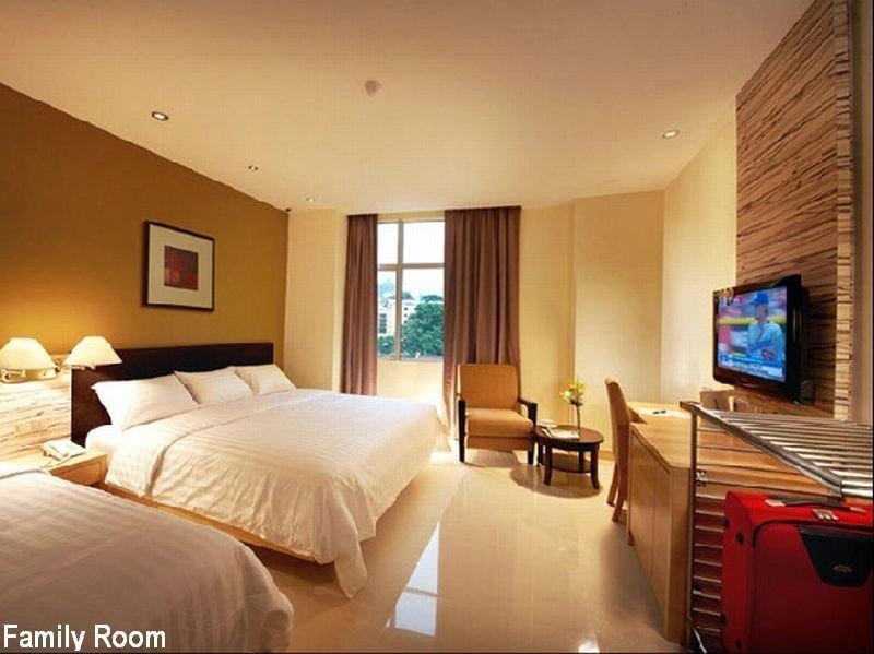 Sky Hotel Куала-Лумпур Экстерьер фото