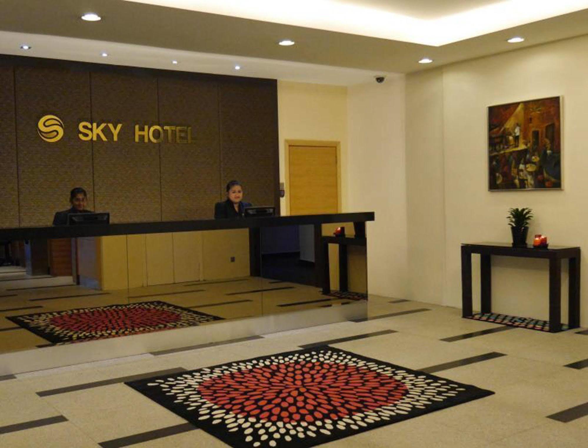Sky Hotel Куала-Лумпур Экстерьер фото